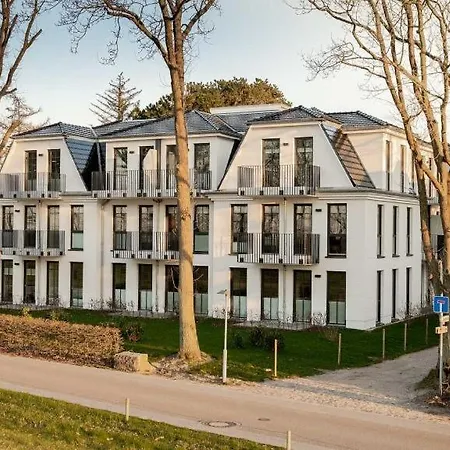 Strandhaus 10 *
